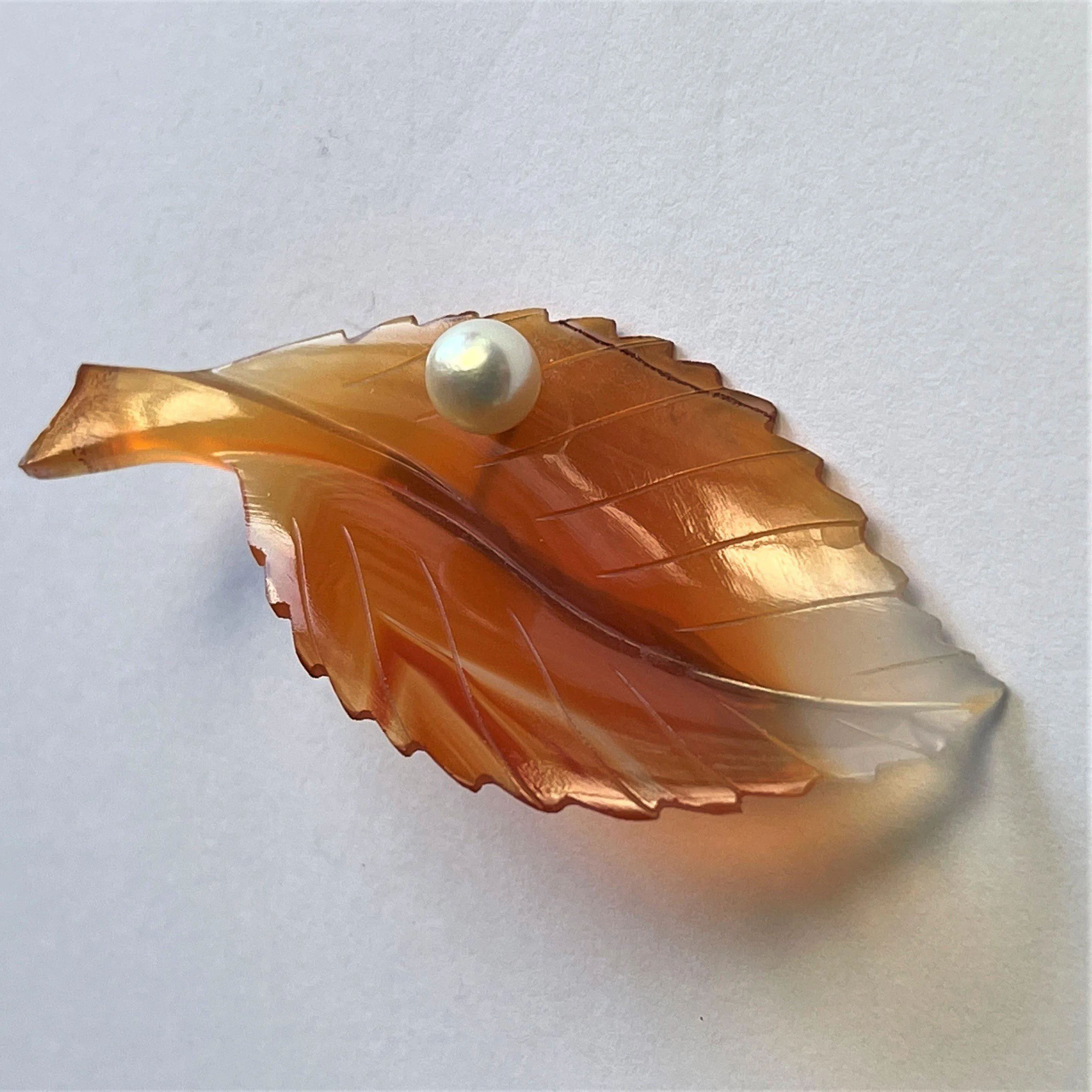 60's Lucite Leaf With Pearl Brooch