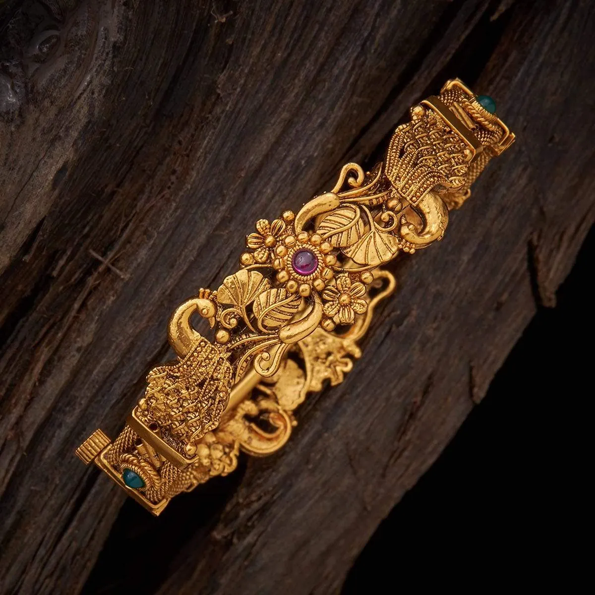 Antique Bangle 136290