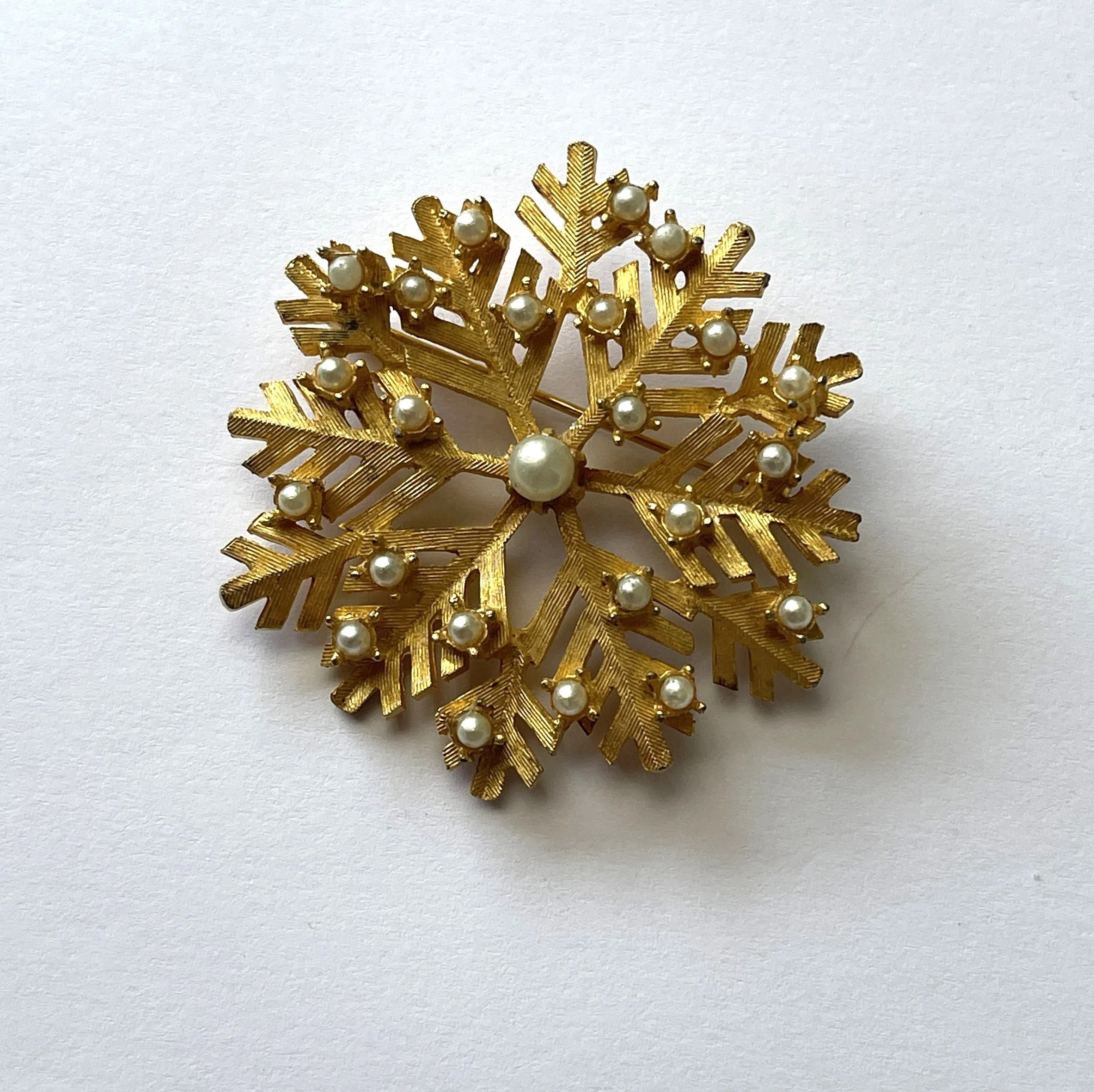 Gold tone & Pearl Vintage Dodds USA Snowflake Brooch