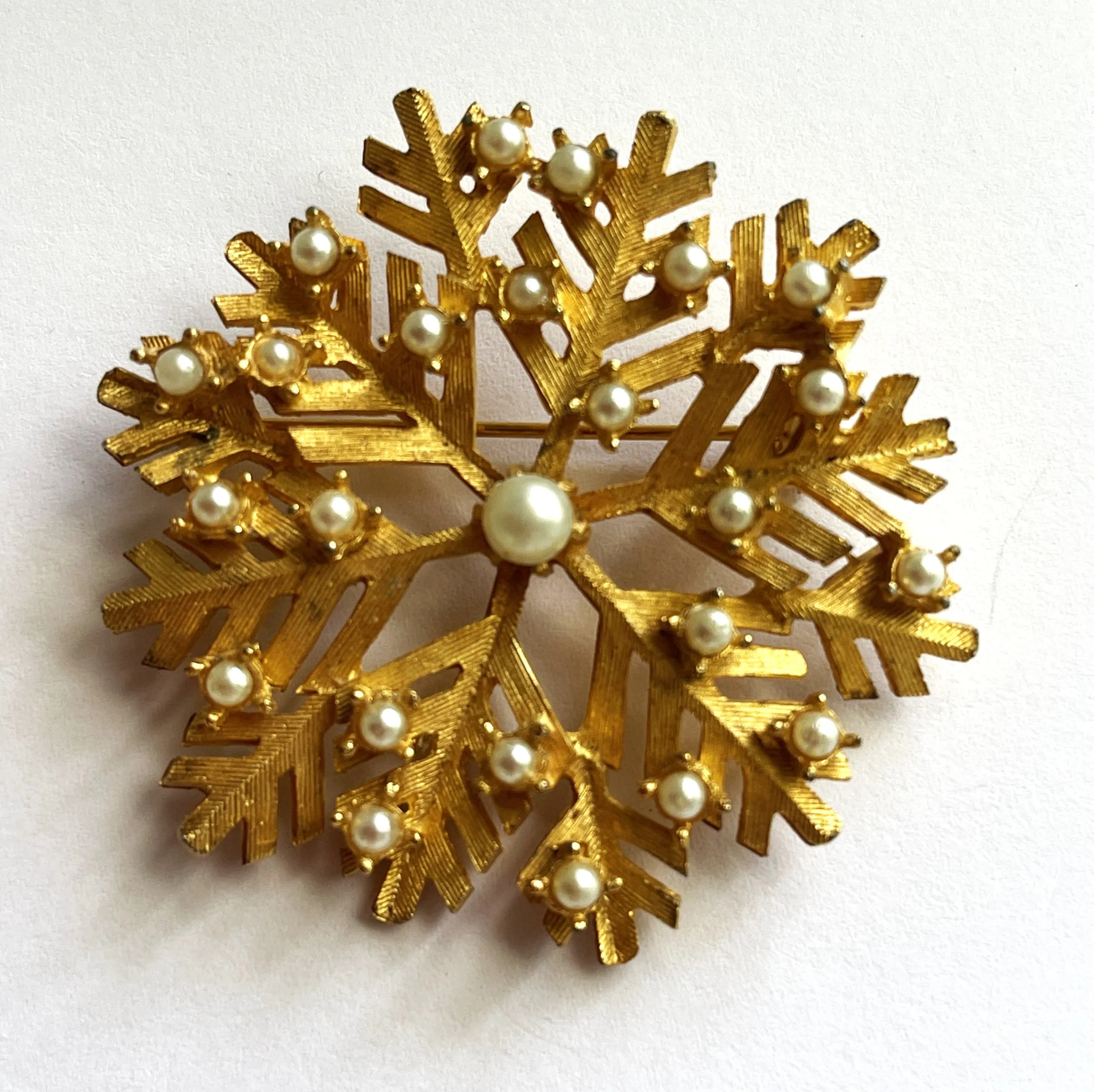 Gold tone & Pearl Vintage Dodds USA Snowflake Brooch