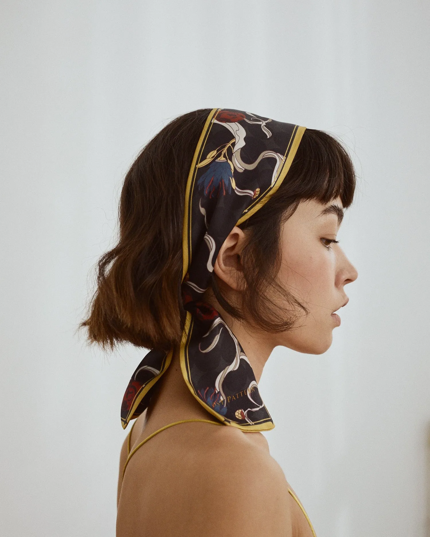 "Dream" Silk Twilly Neck Bow - Black