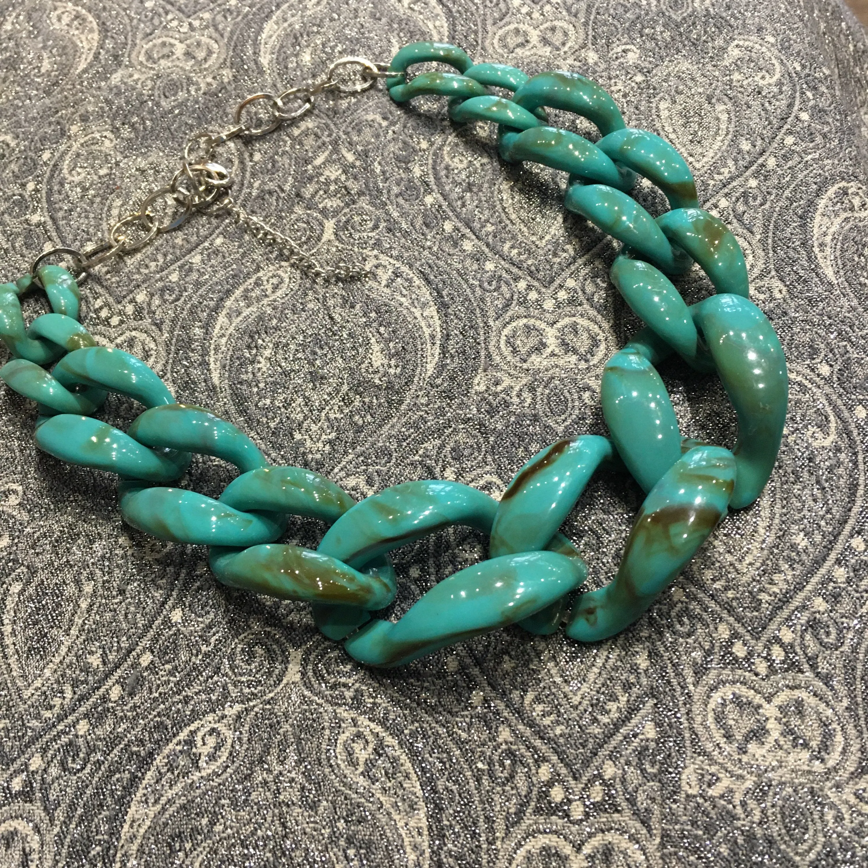 Turquoise Acrylic Chain Necklace