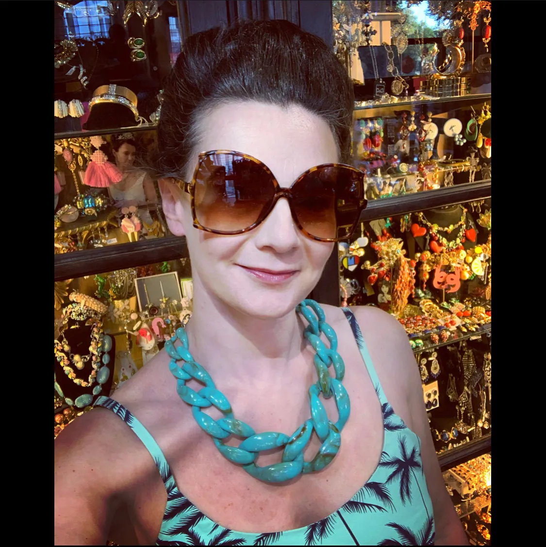 Turquoise Acrylic Chain Necklace
